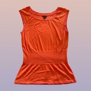 Ann Taylor bright sleeveless ribbed detail top